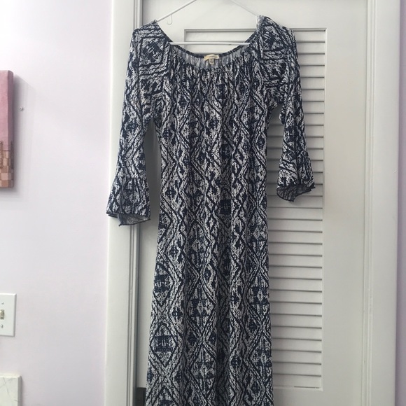 Dress - Picture 4 of 6